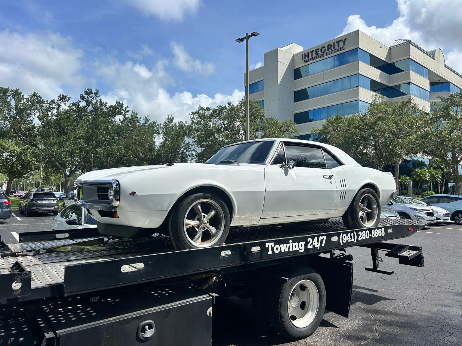 Classic or collector car on the Mile Towing Classic flatbed — photo 5 of 58